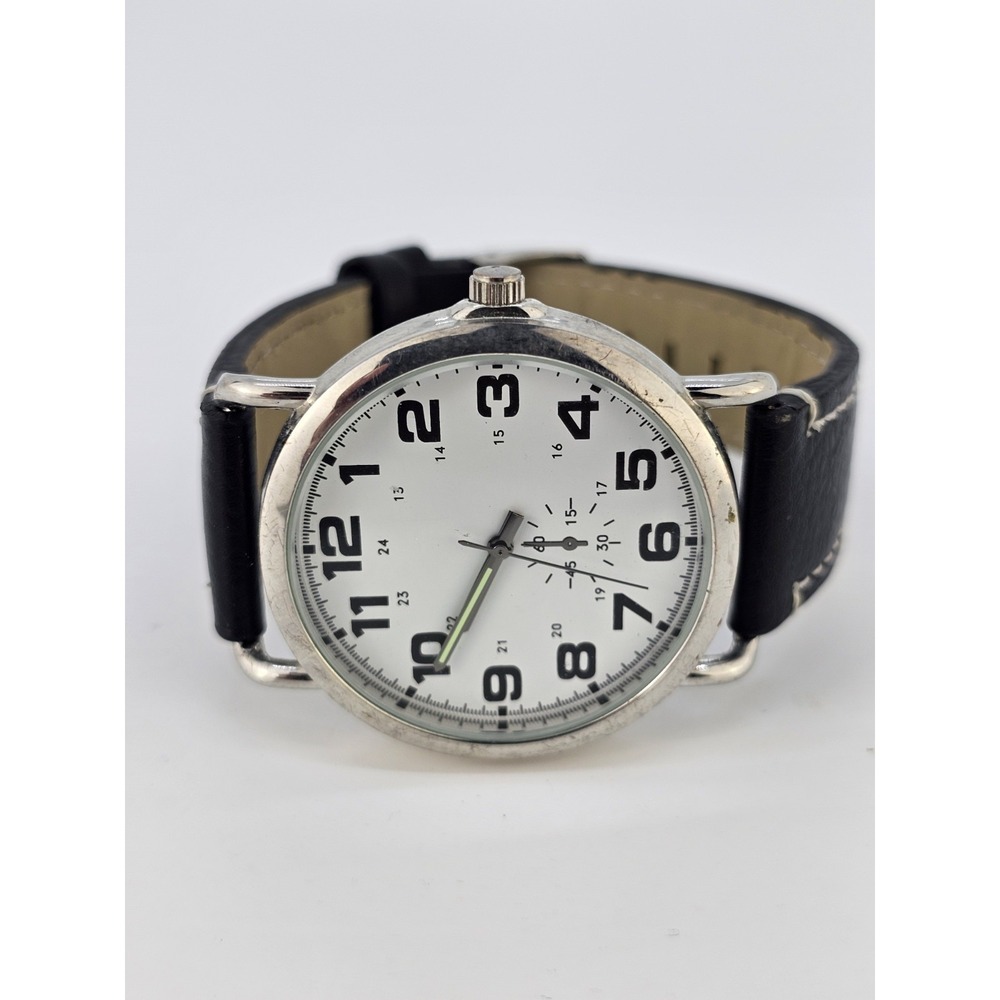 Men Easy Read Analog Watch 41MM White Dial Black Faux Leather Bands New Battery